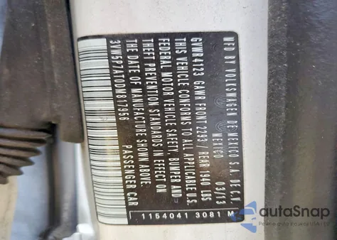 2013 Volkswagen Beetle from USA, damaged, VIN 3VW5P7AT0DM817956